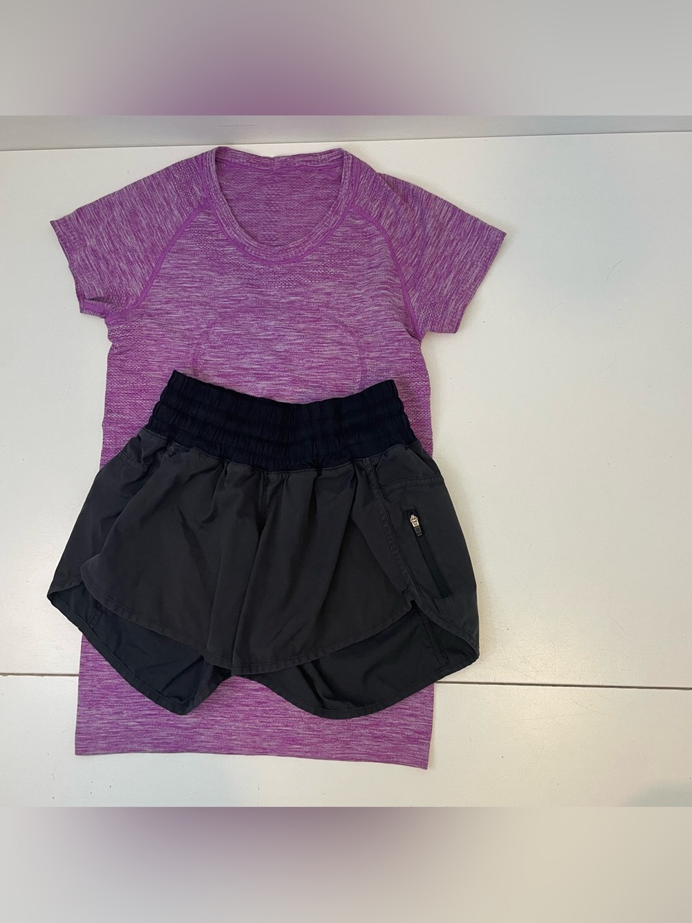Set Lululemon Women’s Swiftly Tech Top and Shorts size 4 - Picture 3 of 12